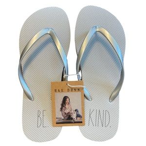 NWT Rae Dunn BE. KIND. Flip Flop Sandals size 7/8